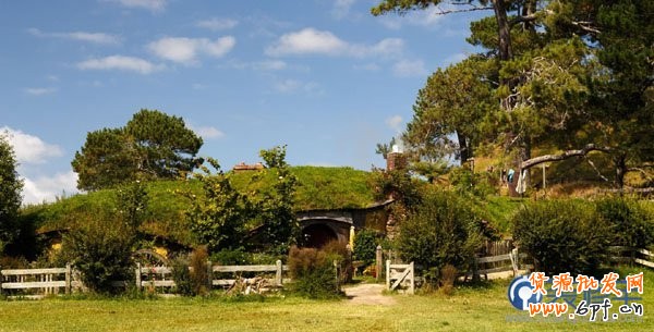 電商海報，設計淘寶女包主題海報