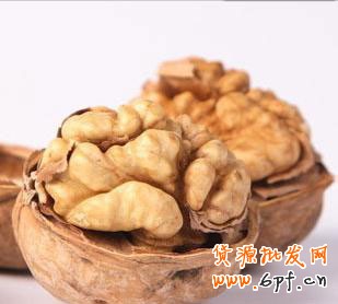 大學生村官山貨店 為民造福1